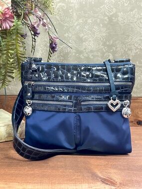 Brighton Go Go Croc Embossed Navy Blue Nylon Organizer Heart Charm Crossbody Bag